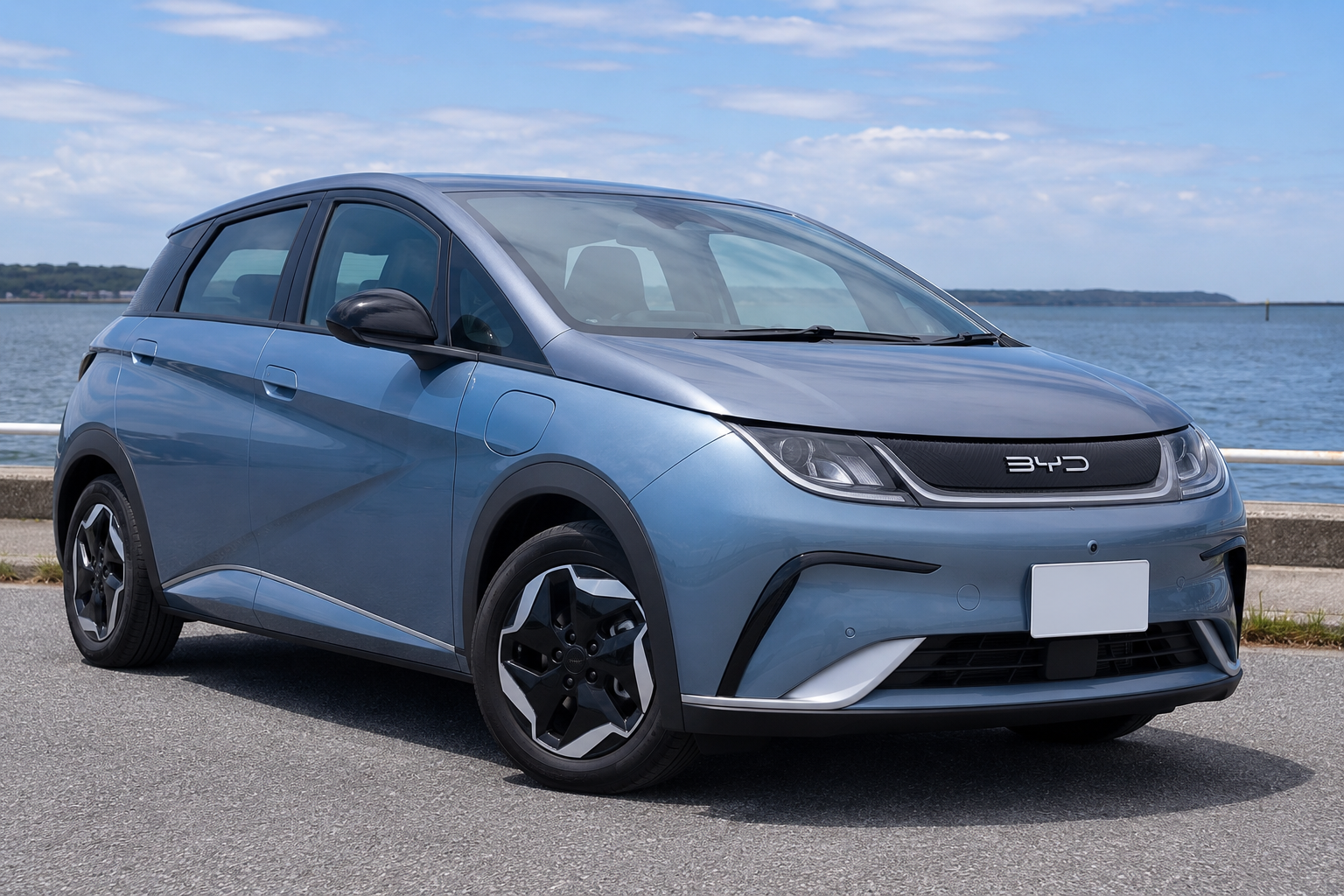 BYD DOLPHINコンパクト電気自動車のフロント外観イメージ